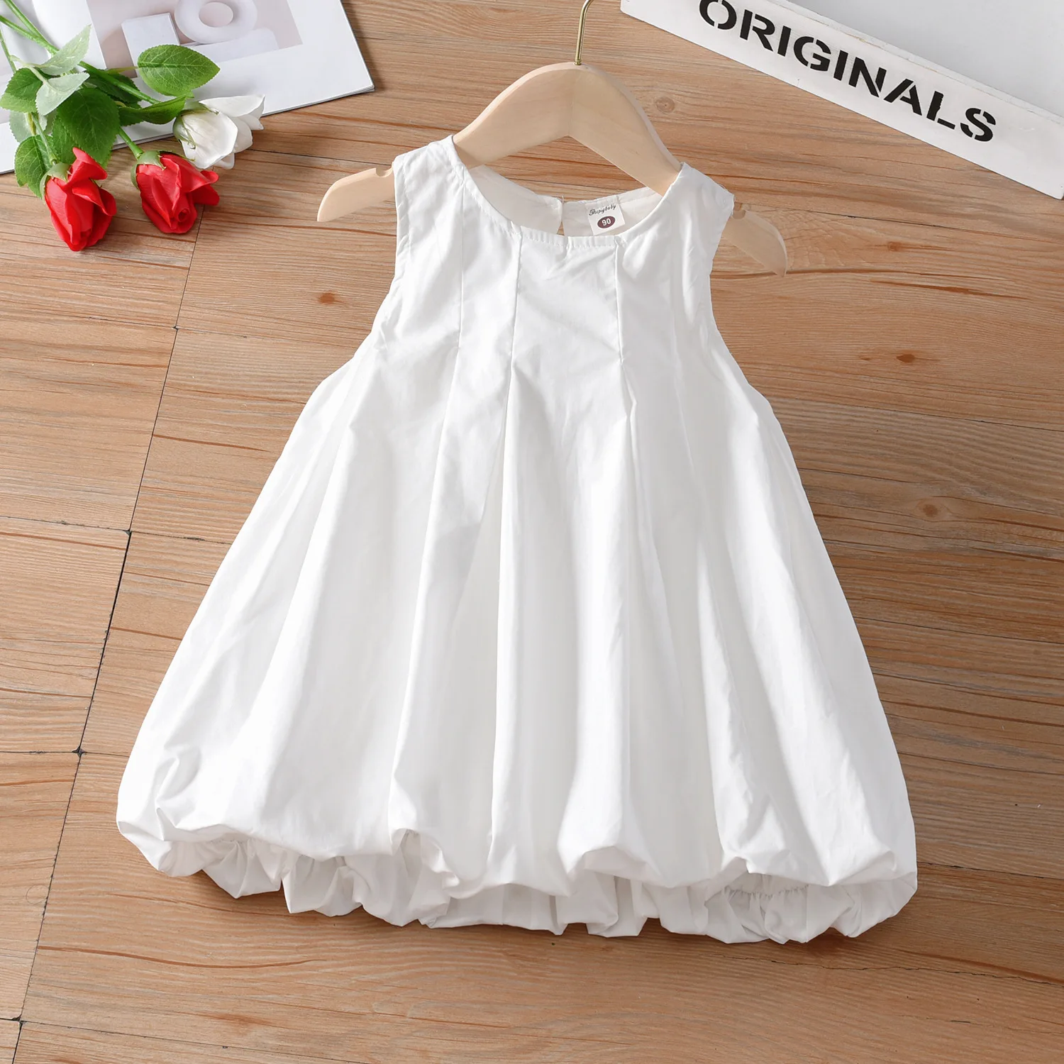 

2024 Children's French Sleeveless Tank Top Summer Girl Dress Fashion Pure White Flower Bud Skirt
