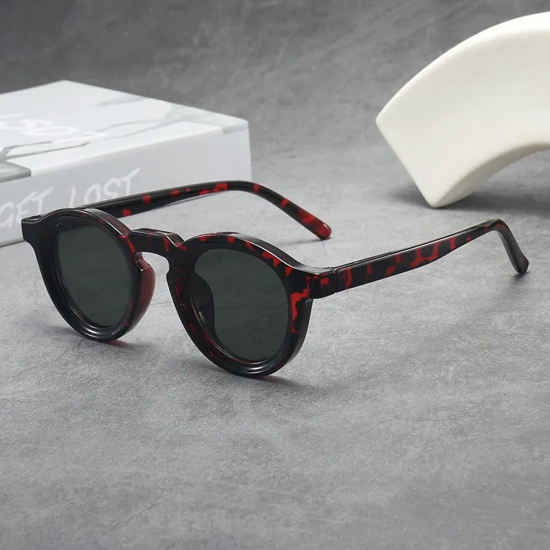 Vintage Round Frame Unisex UV Protection Sunglasses