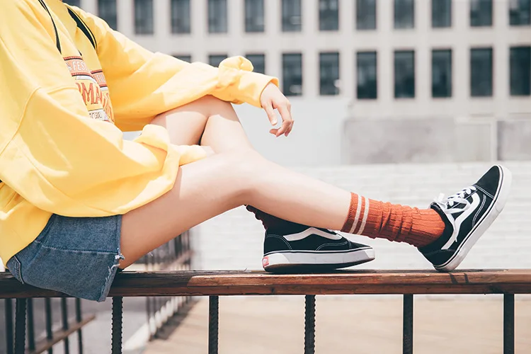 Internet celebrity tide color thin pile socks,fashionable candy color autumn and winter speckled socks collegiate stylestockings