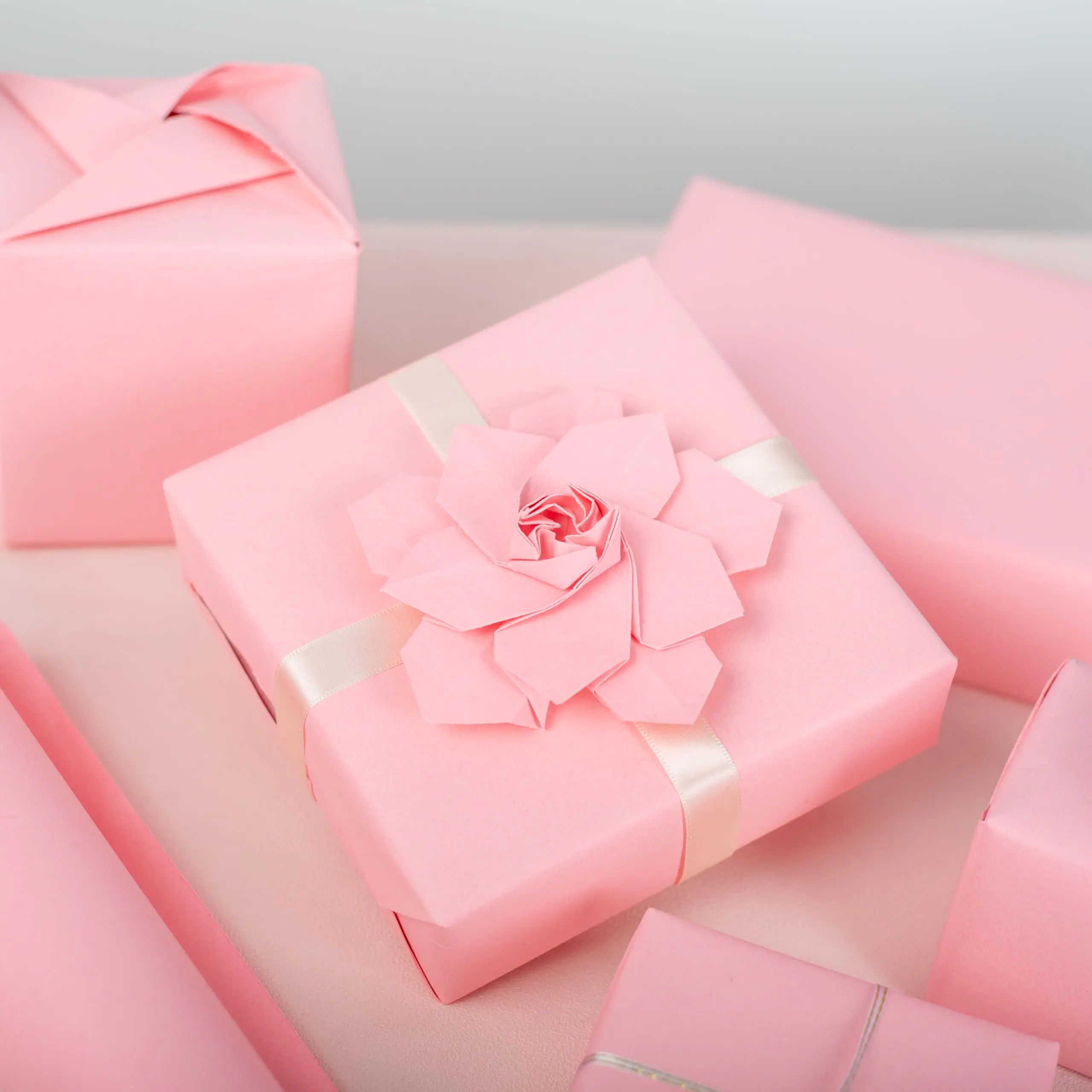 생일 파티 선물, 특별 행사, 명절 선물, 행사 장식 포장에 적합한 30cm 핑크 크라프트지