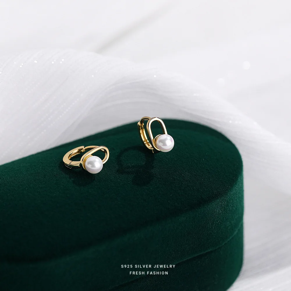  여성을 위한 짧은 몸집이 작은 진주 스터드 귀걸이, 프랑스 우아함 빛 럭셔리 간단한 기질 보석