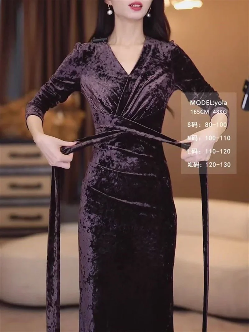 Spring Autumn Velvet Lace-up Temperament Middle-aged Mother Dress Wedding Banquet Slightly Plump Slim Happy Mother-in-law Dress