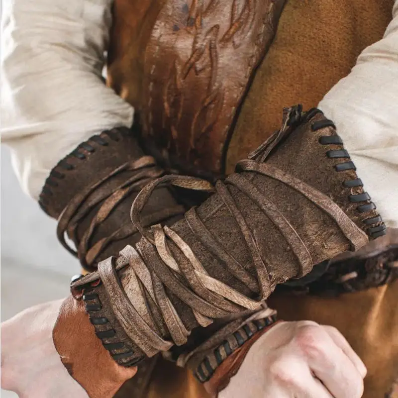 Set Bracciali Medievali In Ecopelle – Parabraccia Vintage Per LARP E Cosplay, 2 Pezzi Regolabili