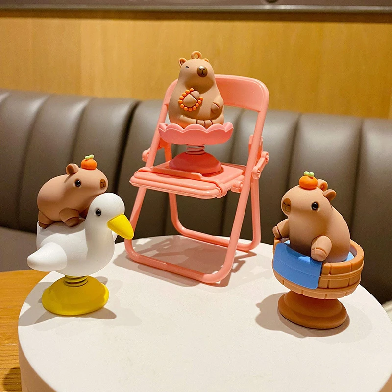 Capybara 자동차 장식 크리 에이 티브 봄 Capybara 흔들리는 머리 대시 보드 입상 장식 자동차 인테리어 장식