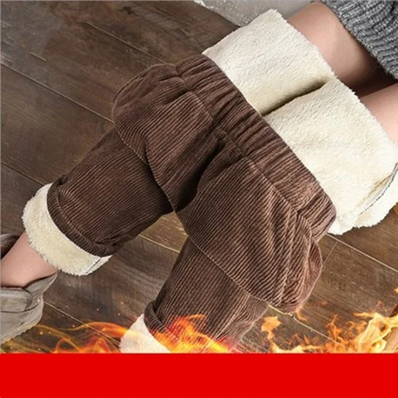 بنطال قصير مخملي للنساء ، غير رسمي، سميك ودافئ ، خصر مرتفع 9 بنطال قصير مخملي للنساء ، غير رسمي، سميك ودافئ ، خصر مرتفع