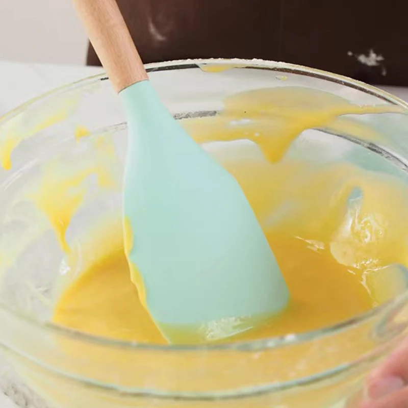 Silicone Cream Baking Scraper Non Stick Butter Spatula Cutter Chocolate Smoother Heat Resistant Kitchen Pastry Tools Scraper