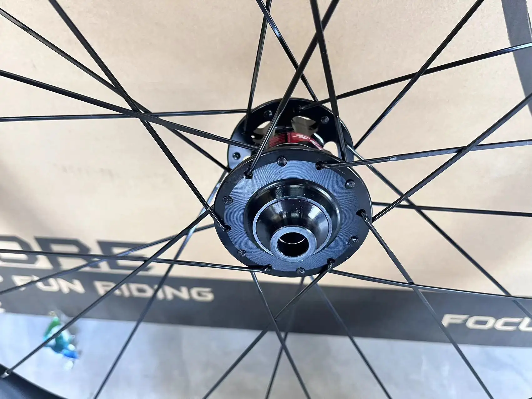 Jeu De Roues Carbone GRAVEL Pour Vélo - Frein à Disque, Tubeless, Prêt