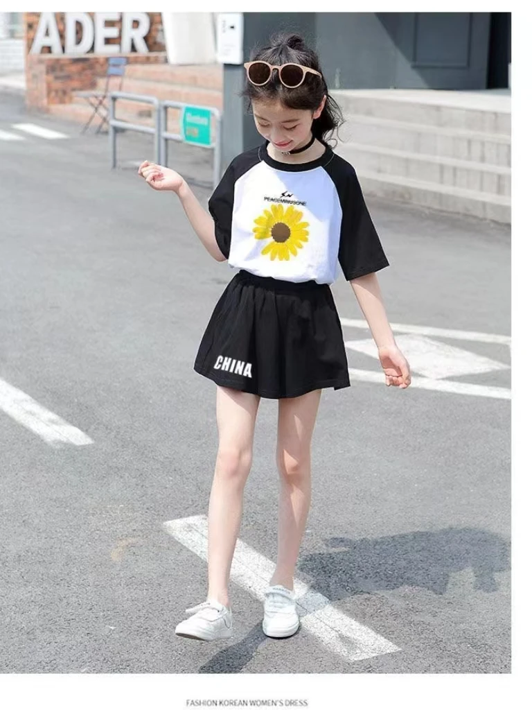

2023 Teens Girls Print Summer Suit Kids Short Sleeve Top +Shorts 2pc Set Child Sports Clothing Casual Girl Outfits 4-12 Years