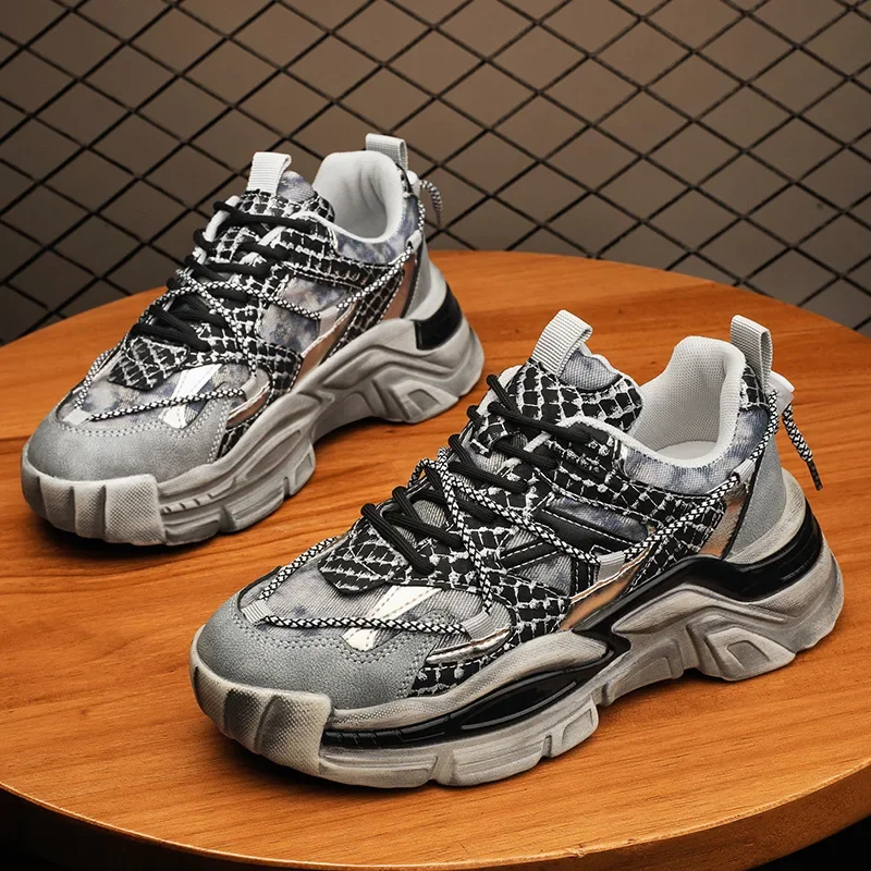 

Autumn and winter fashion versatile sports women's shoes new Korean version of the casual running shoes trend pops shoes