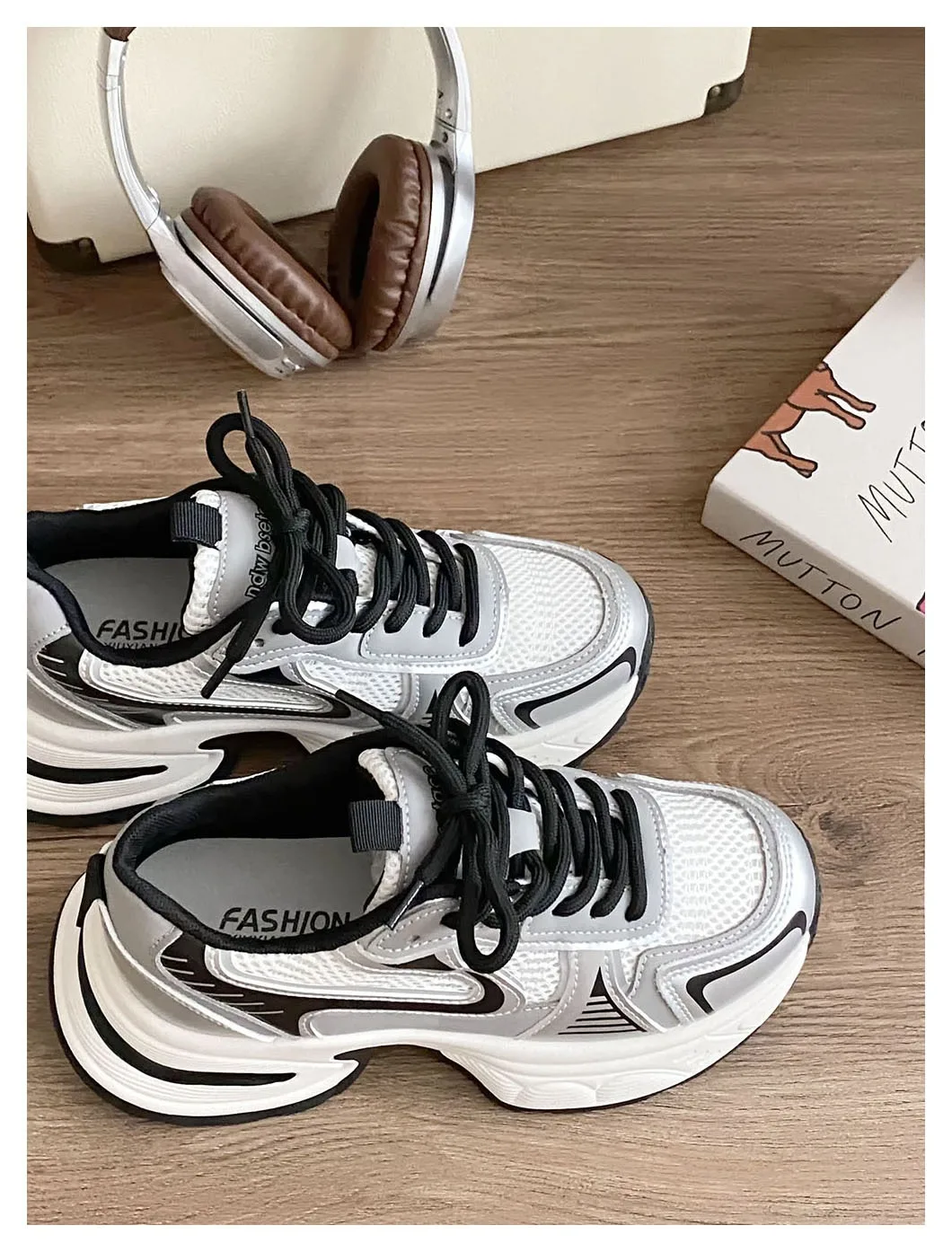 2024 Spring New Leather Breathable Women Casual Shoes Silver Mesh Thick Sole Soft Sole Ultra Light Sports Running Shoes 24-139