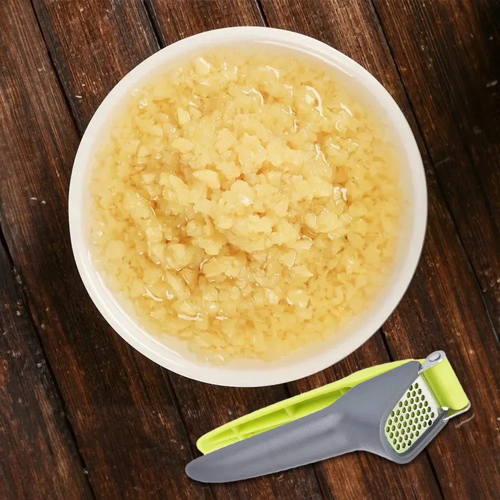 New Manual Stainless Steel Garlic Press Labor with Plastic Handle Saving Design Durable Garlic Puree Garlic Press Kitchen Gadget