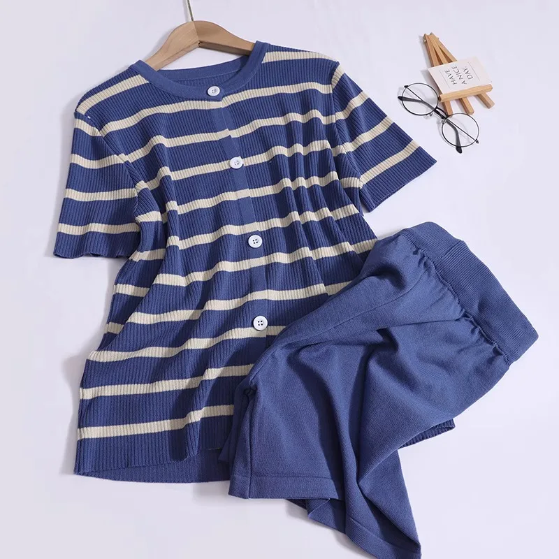 

Женский трикотажный костюм из двух предметов, однобортный облегающий костюм с шортами и круглым вырезом, кардиган в полоску в Корейском стиле на лето