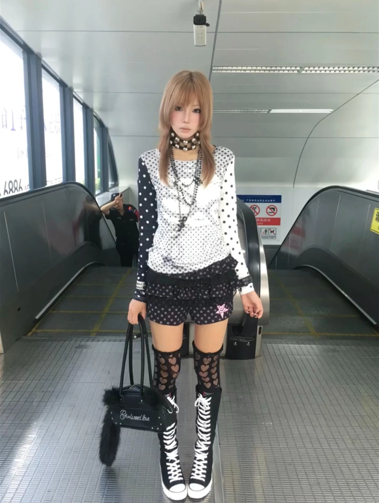 Karrram Japanisches Y2k Anime-Print T-Shirt im 2000er-Stil, Polka-Dot-Shirt, Vintage Harajuku Langarm-Patchwork-Oberteil, Amerikanischer Retro-Look – Detail 12