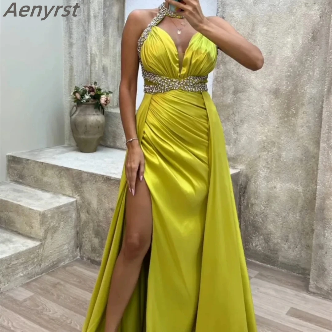 

Luxury Halter Party Gown Beading Crystal Evening Dresses With Side Slit Sheath Satin Draped Prom Dresses Women Vestidos De Gala