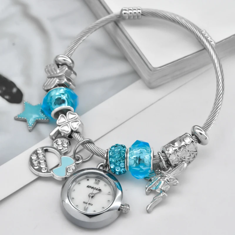 Fashion Women's Bracelet Watch Love With Stylish Decor Refined Round Quartz Watch Silvery Casual Elegance 3