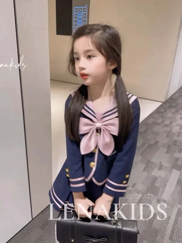 

Комплект одежды для девочек в стиле колледжа, весна-осень 2023, модный блейзер и плиссированная юбка, костюм из 2 предметов для маленьких девочек