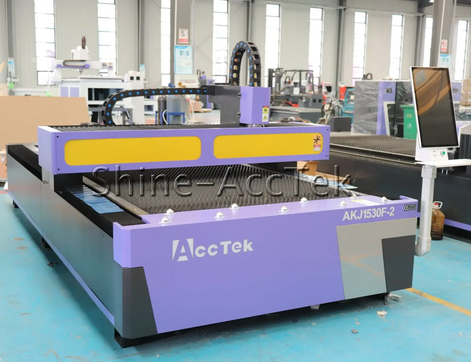 

CNC Metal Nonmetal Laser Cutting Machine CO2 Fiber Two Heads 1500*3000mm Wood Acrylic Steel Iron