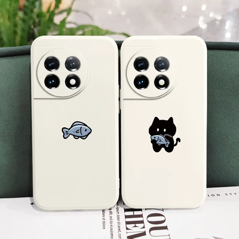 Elegant Liquid Silicone Cat Phone Case - Durable & Stylish Cover