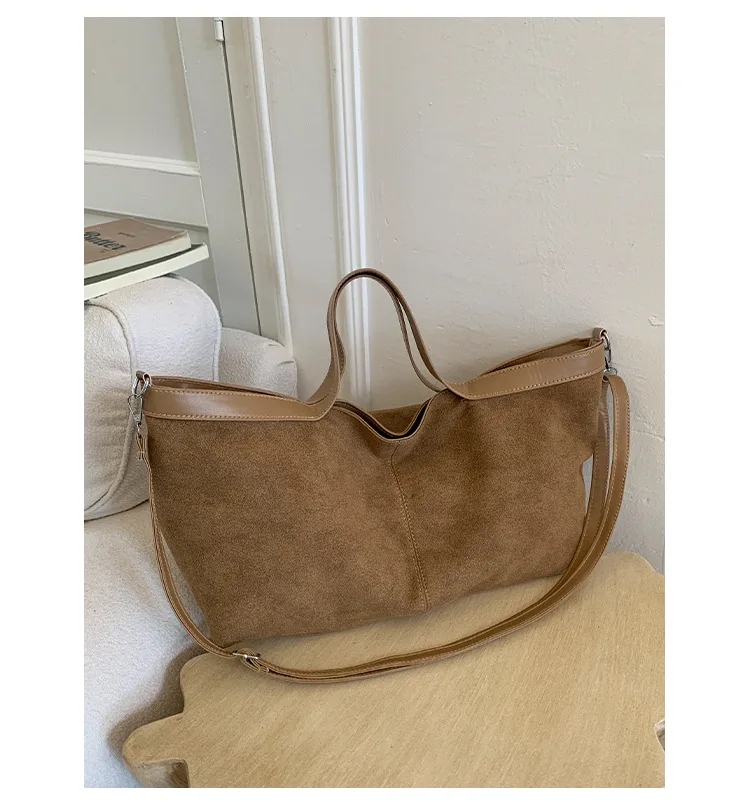 Lässige Tragetaschen mit großer Kapazität für Damen, vielseitige Handtasche aus Wildleder und PU-Leder zum Pendeln, Umhängetasche für den täglichen Gebrauch – Detail 11