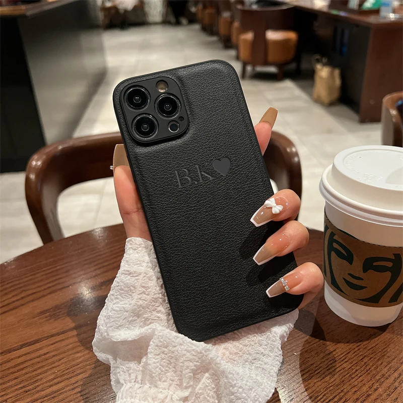 thumbnail image 1 of Funda de cuero con letras y nombres personalizados para iPhone 12, 13, 11, 14, 15, 16 Pro Max, XS Max, XR, 7, 8 Plus, funda personalizada a prueba de golpes, 1 of 5