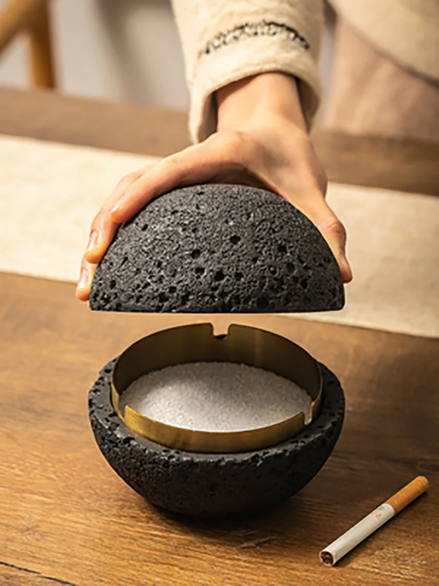 Nordic Style Creative Cement Moon Ashtray, Trend Household Stainless Steel Ashtray with Lid, Living Room Decoration, Fashion