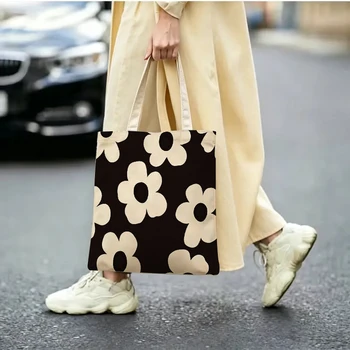 Borsa a Mano da Donna Stile Coreano, Base Nera con Motivo Floreale Bianco Latte, Grande Capacità, Resistente, Ecologica per Donne