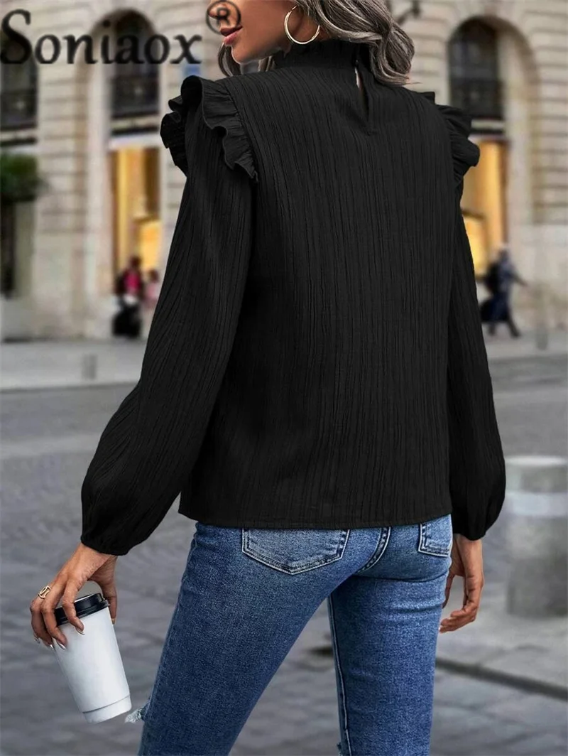 Рисунок 4 - Модная блузка с оборками и воротником-стойкой