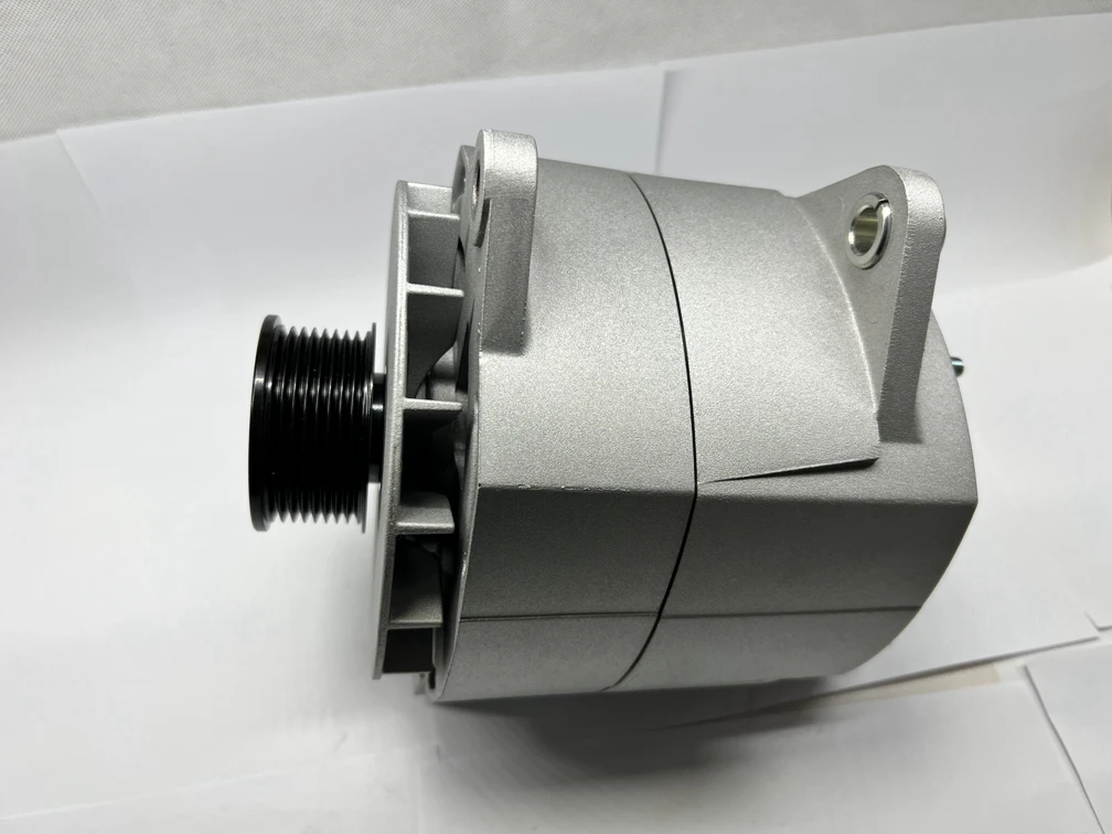 High Quality Bus Accessories 8sc3238 Bus Truck Generator Car Alternator