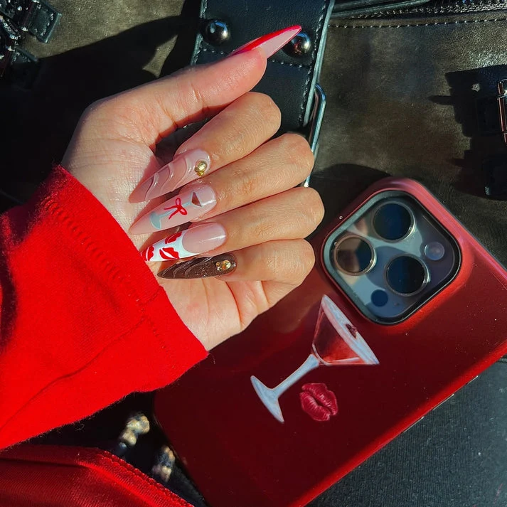 حافظة لهاتف آيفون 16 15 14 13 12 11 X XS XR XSMAX...