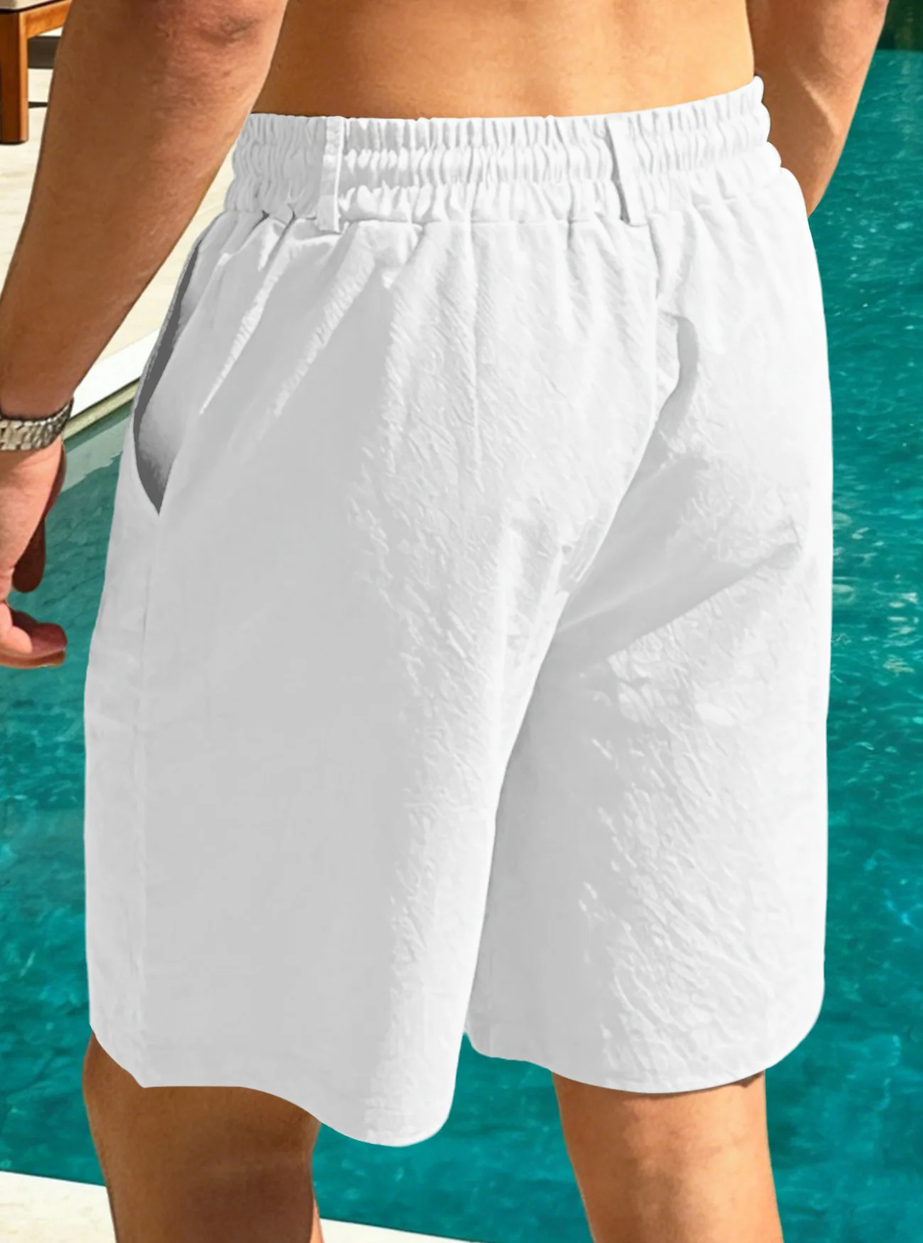 Men’s lightweight breathable quick-dry drawstring casual sports shorts white