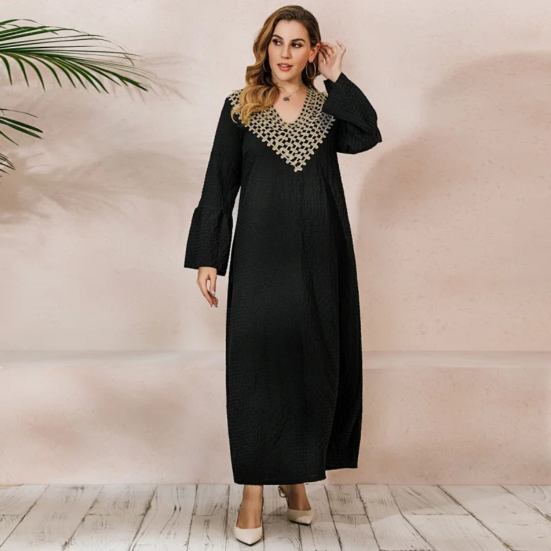 

Middle East Muslim Us Hot Sale Autumn and Winter Long Sleeve Flared Sleeves Robe DressVCollar Embroidery200Catty Wearable