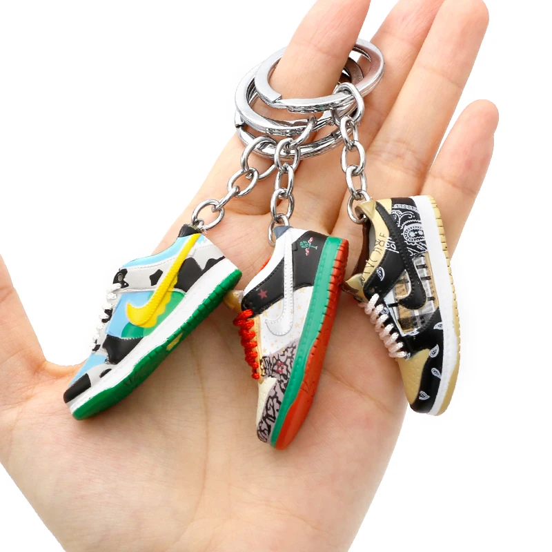 Delicate 3D mini sneaker key chain simulation funny basketball shoes key ring finger skateboard accessories for Christmas gifts