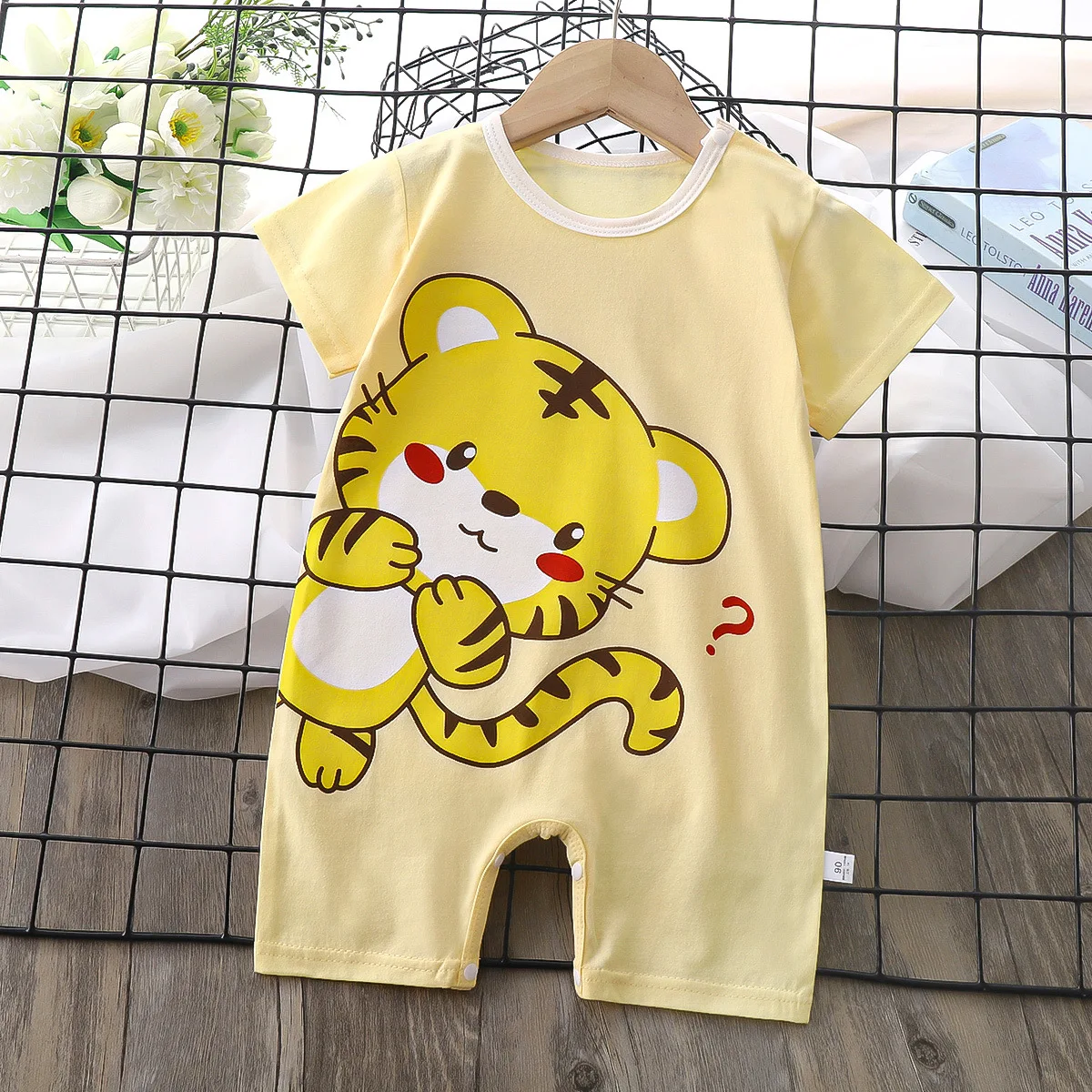 

Cartoon Pattern Cotton Comfort Baby Home Clothes Onesie Short Sleeved Summer One-piece Pajamas Toddler Romper Newborn Jumpsuits