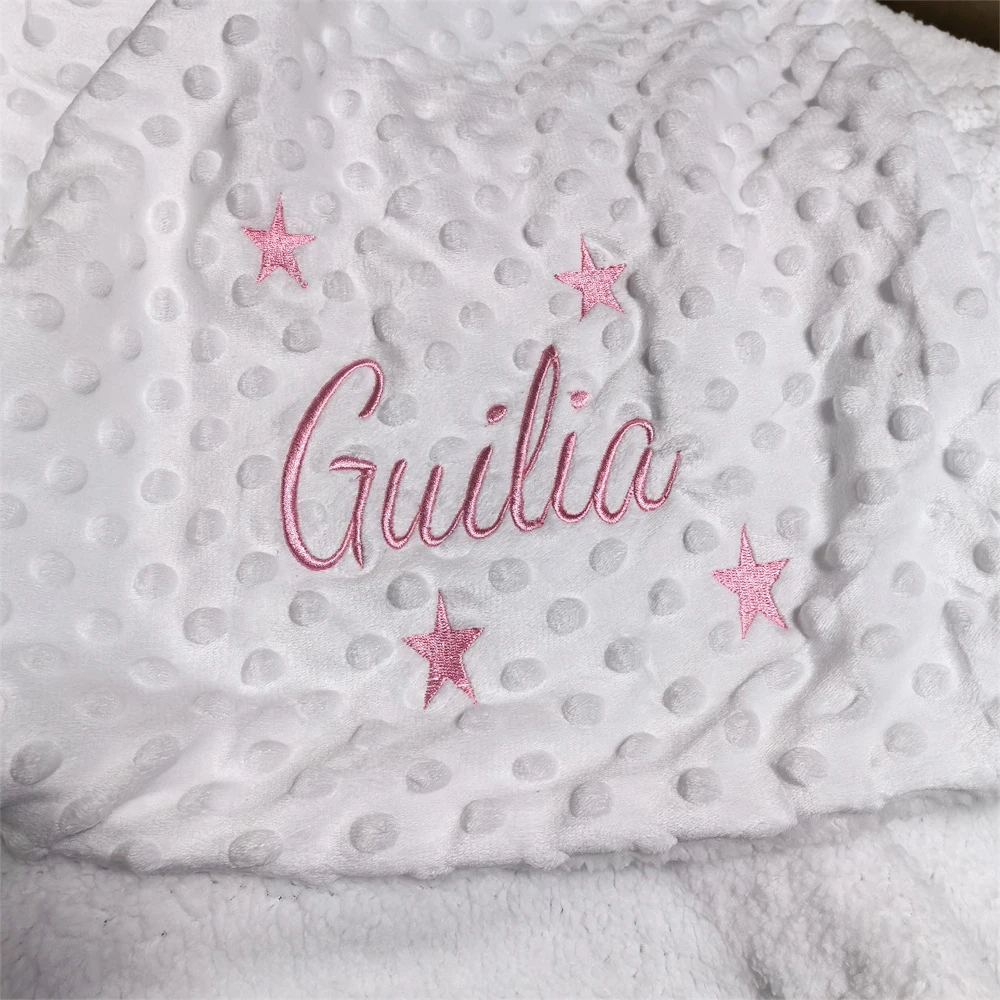 ������ �̸�  �ε巯�� ���,  ������ ���, ������ �ڼ� �̸�, ���̺� ���� ��Ƽ ���� ���, ����ǰ