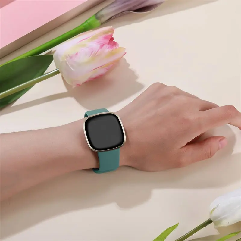 Waterproof Silicone Sport Strap for Smartwatches - Soft and Durable Bracelet Accessory
