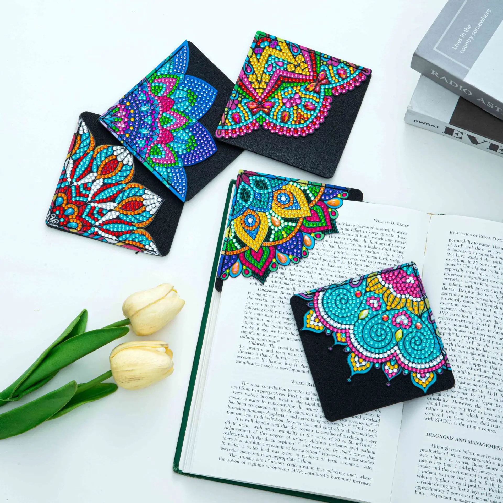 

4pcs/Set Mandala Flower Triangle Bookmark 5d DIY Diamond Paint Corner Book Marks For Women Girls Art Craft Reading Lovers Gifts