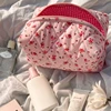 1PC Floral Puffy Quilted Makeup Bag Cosmetic Pouch Flower Strawberry Printed Large Travel Cosmetic Storage Organizer Bag Purse 2