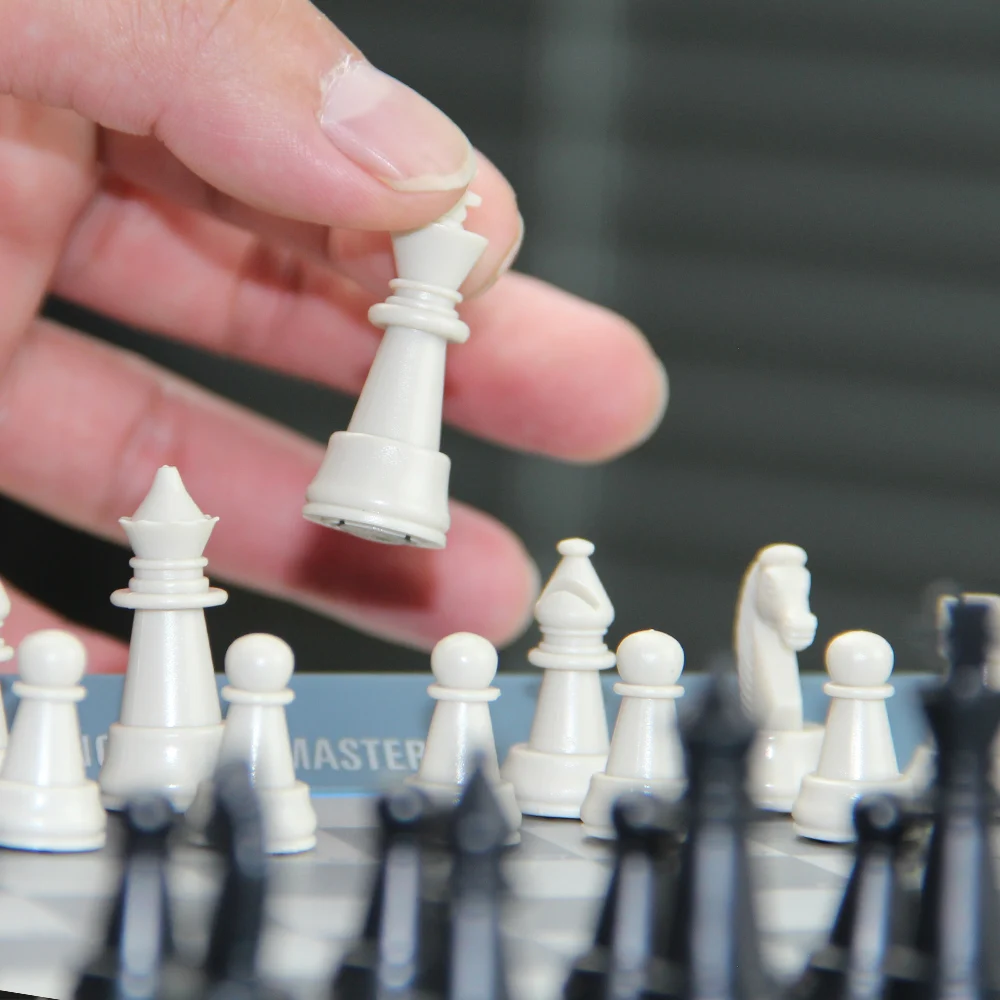 Chessnut ar jogo de xadrez eletrônico com extra rainhas leds ai