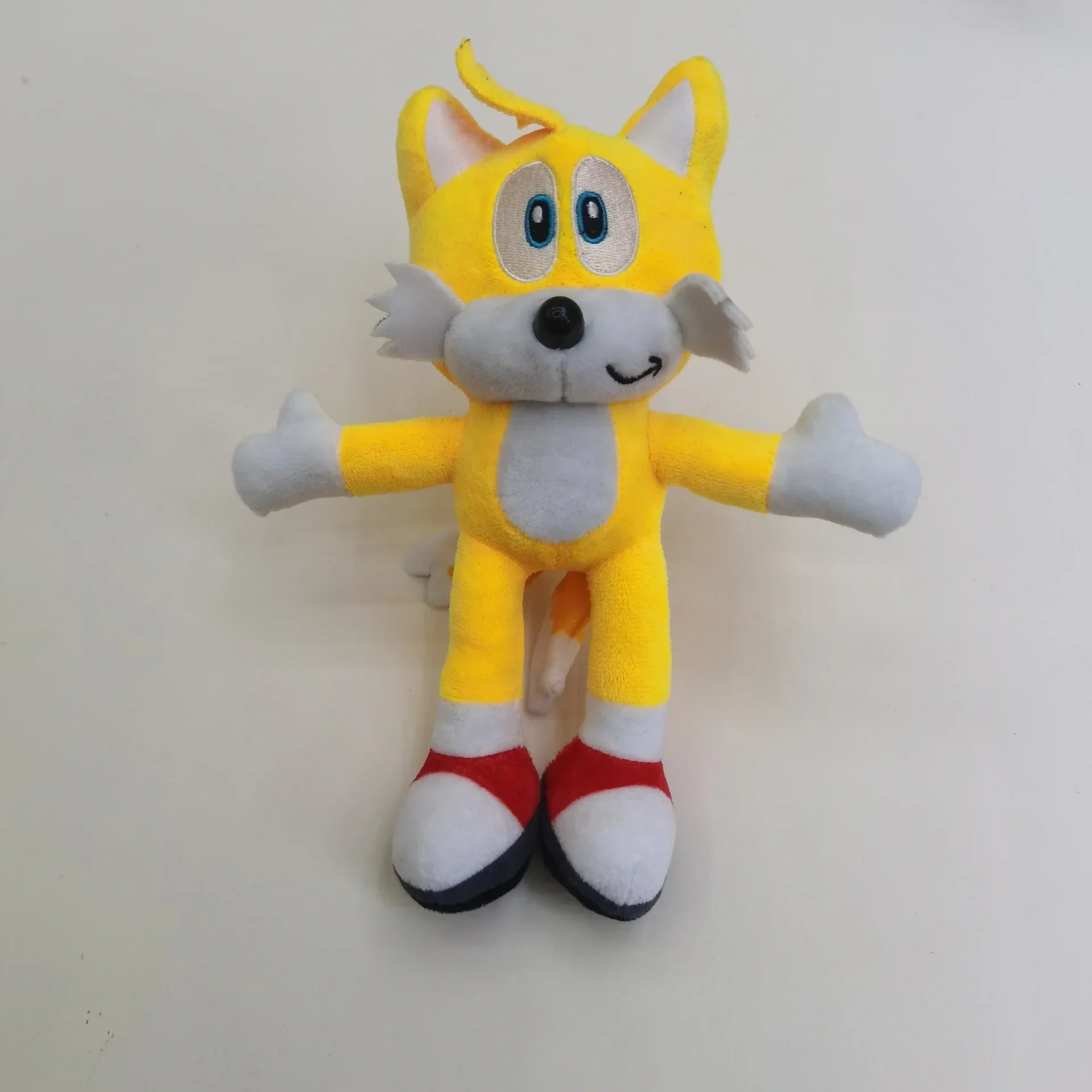 Sonic Plush Keychain - Soft Stuffed Hedgehog Pendant for Home Decoration and Gifts