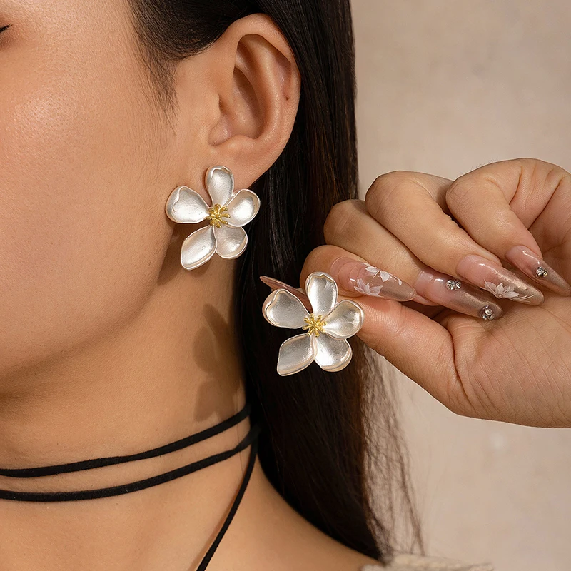 Gold Color Women Flower Earrings Trend Matte Texture Vintage Party Gifts Summer Boho Fashion Jewelry Accessories