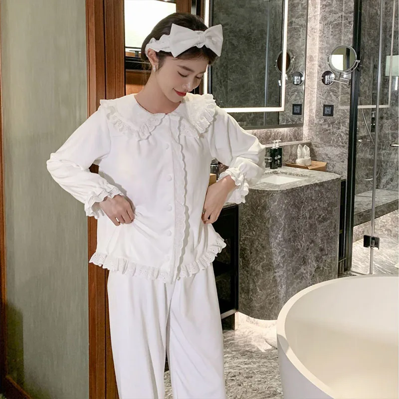 Pajamas for sweet autumn and winter girls, warm home clothing, thickened island velvet mesh red pajamas