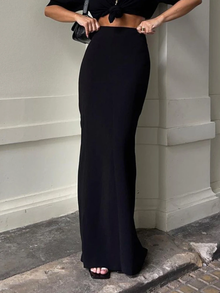 

European and American women's dress 2023 summer new fashion temperament black slimming long skirt package hip skirt
