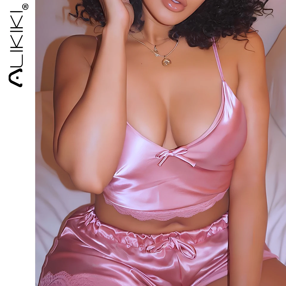 

Satin Silk Pajama Set Sleeveless Pyjamas Sleep Shorts Set Lace Pijama Home Suit Sleepwear Sexy Nighties For Women