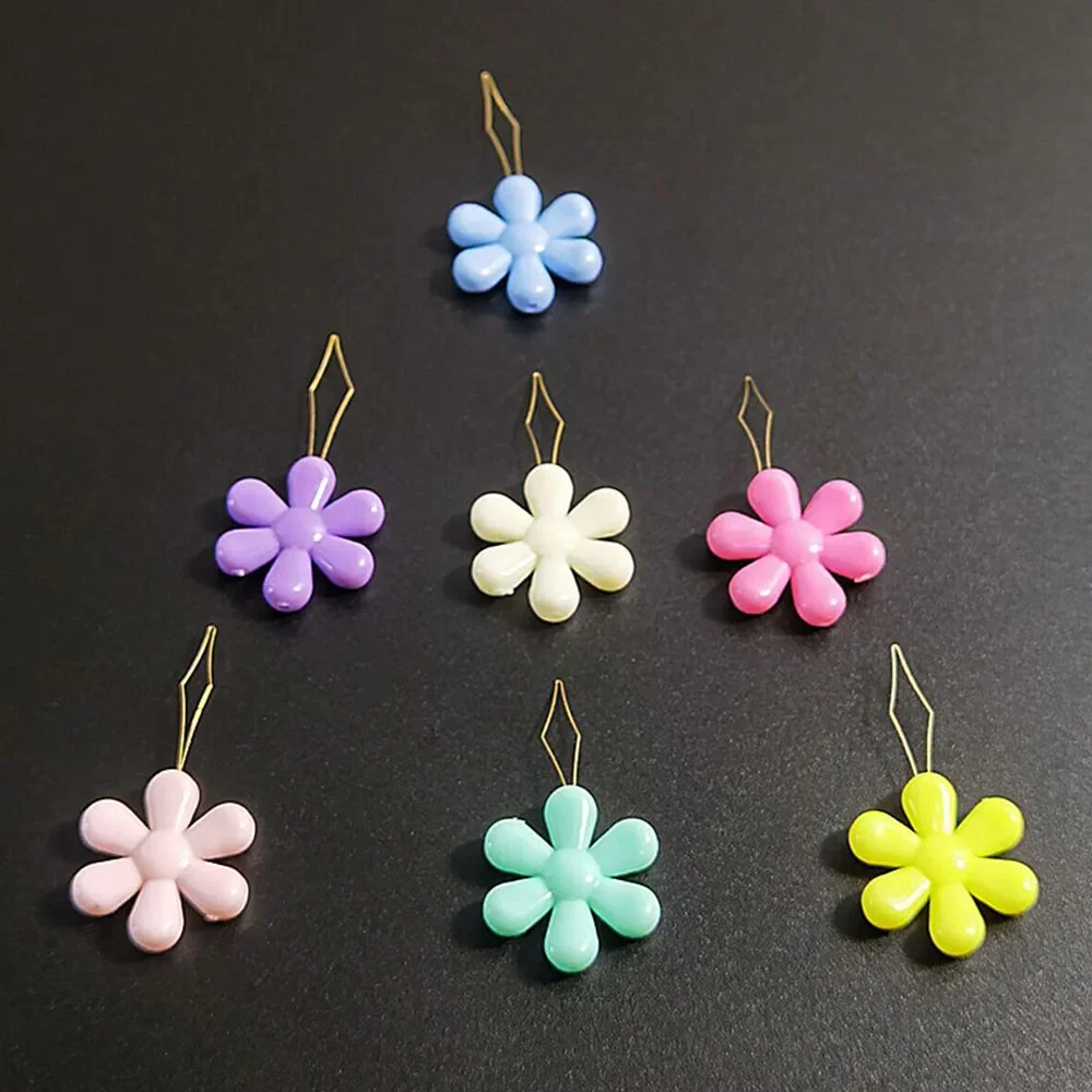 10Pcs 42*22mm Flower Shape Threaders Random Color Elderly Easy Sewing Needle Garment Sewing Needlework Flower Shape Threader