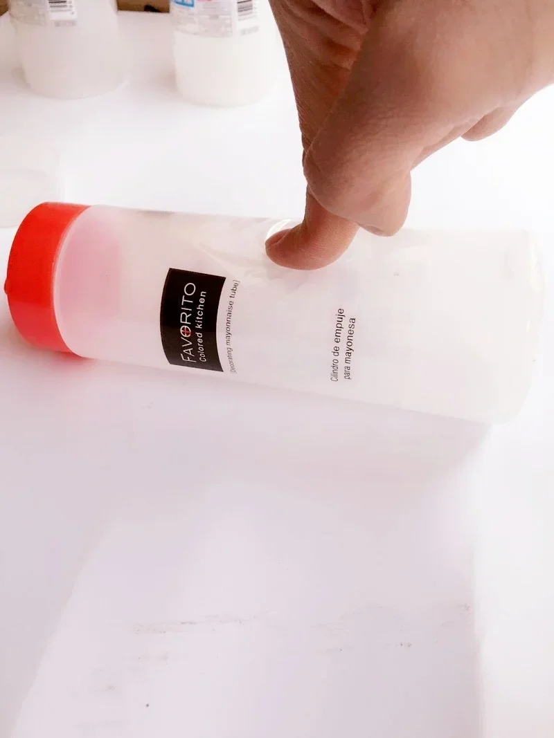 4Hole 300ml Multi-purpose Salad Dressing Mayonnaise Squeeze Bottles Olive Oil with Cap Plastic Tools Kitchen Accessories