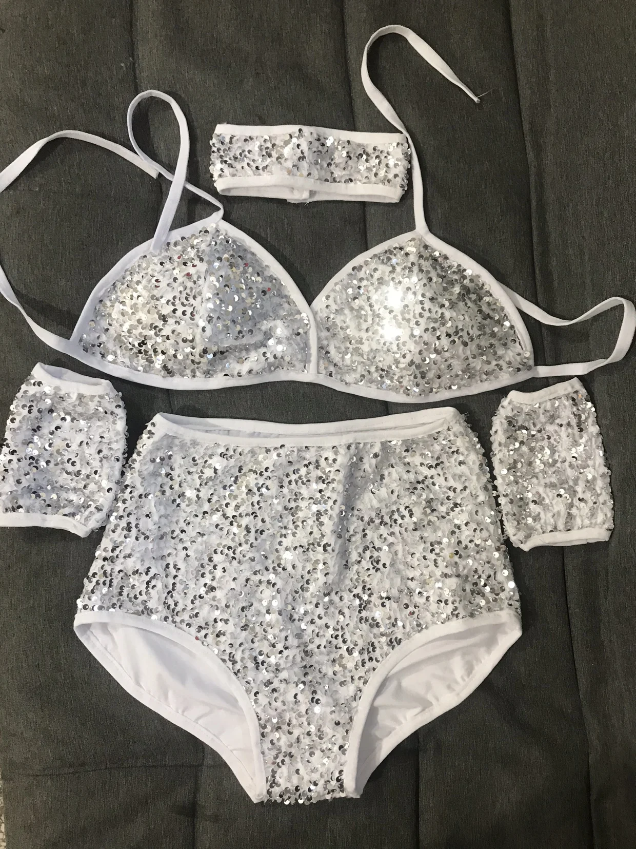 

Super Sparkling Silver Sequins Split Set Performance Dress Night Club Bar Singer Leading Dance Stage Performance Clothing