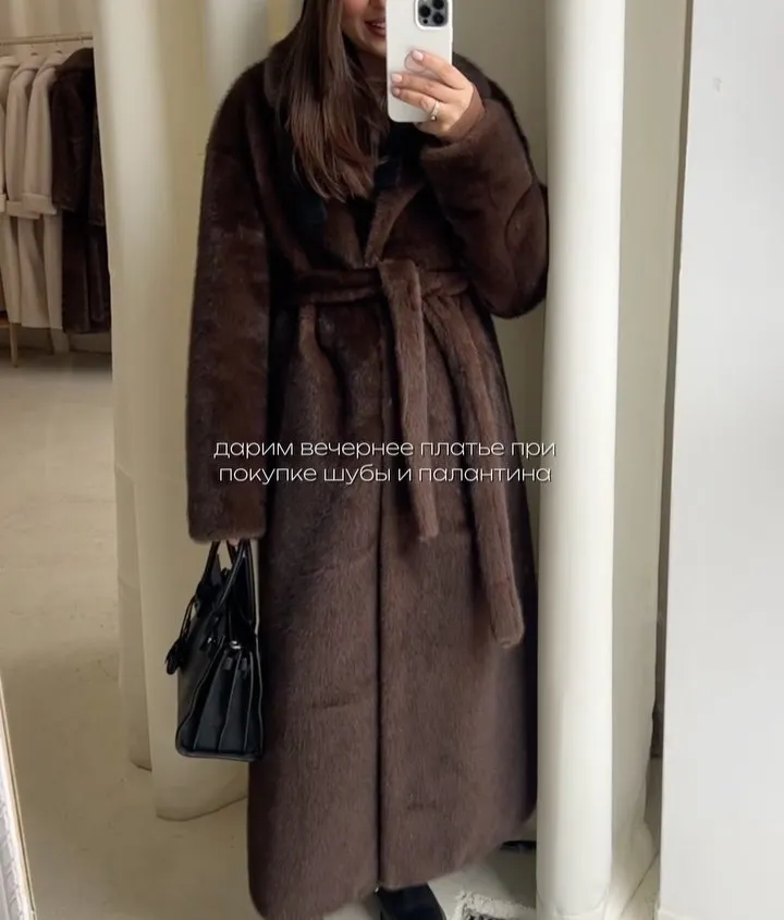 Women's fashion coat plain high-end fur long-sleeved pocket lapel top autumn and winter new coat