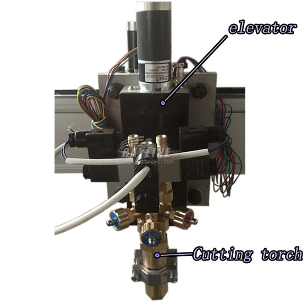 2024 New CNC Plasma Cutting Machine Rotary Type Portable Starfire CNC Plasma Cutting Machine 2560 Torch Cnc Controller 4