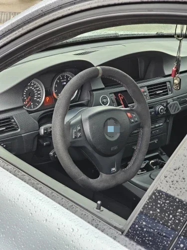 BMW E90 M3 E92 M3 E93 M3 X5M X6M E70 E71 탄소 섬유 용 스티어링 휠 마그네틱 시프트 패들