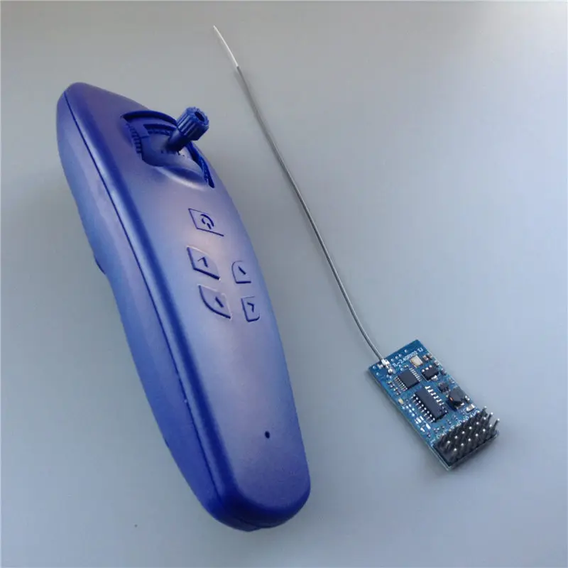 

6-Channel Fishing Boat Remote Control 2.4G Single Motor Rudder Turn/Dual Differential Turn